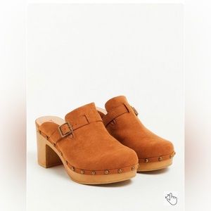 Torrid size 7.5 cognac brown clog mule heel vintage boho plus size wide width